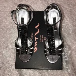 🔸 Nina Grey/Black Studded High Heels